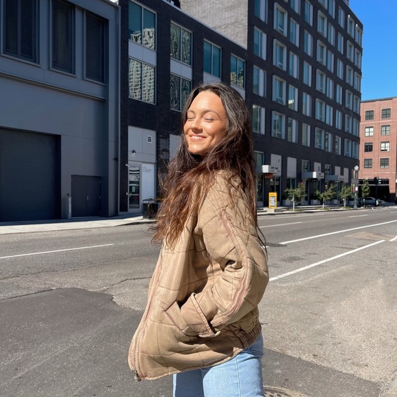 Meet your Posher, Braaten - Picture 1 of 1